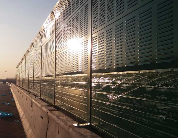 濟東高速公路橋梁聲屏障